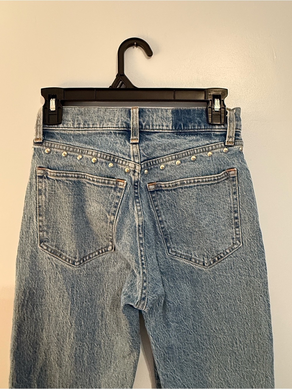 Abercrombie & Fitch High Rise 90s Relaxed Studded Jean Size 24 Short Light Wash - Picture 4 of 5